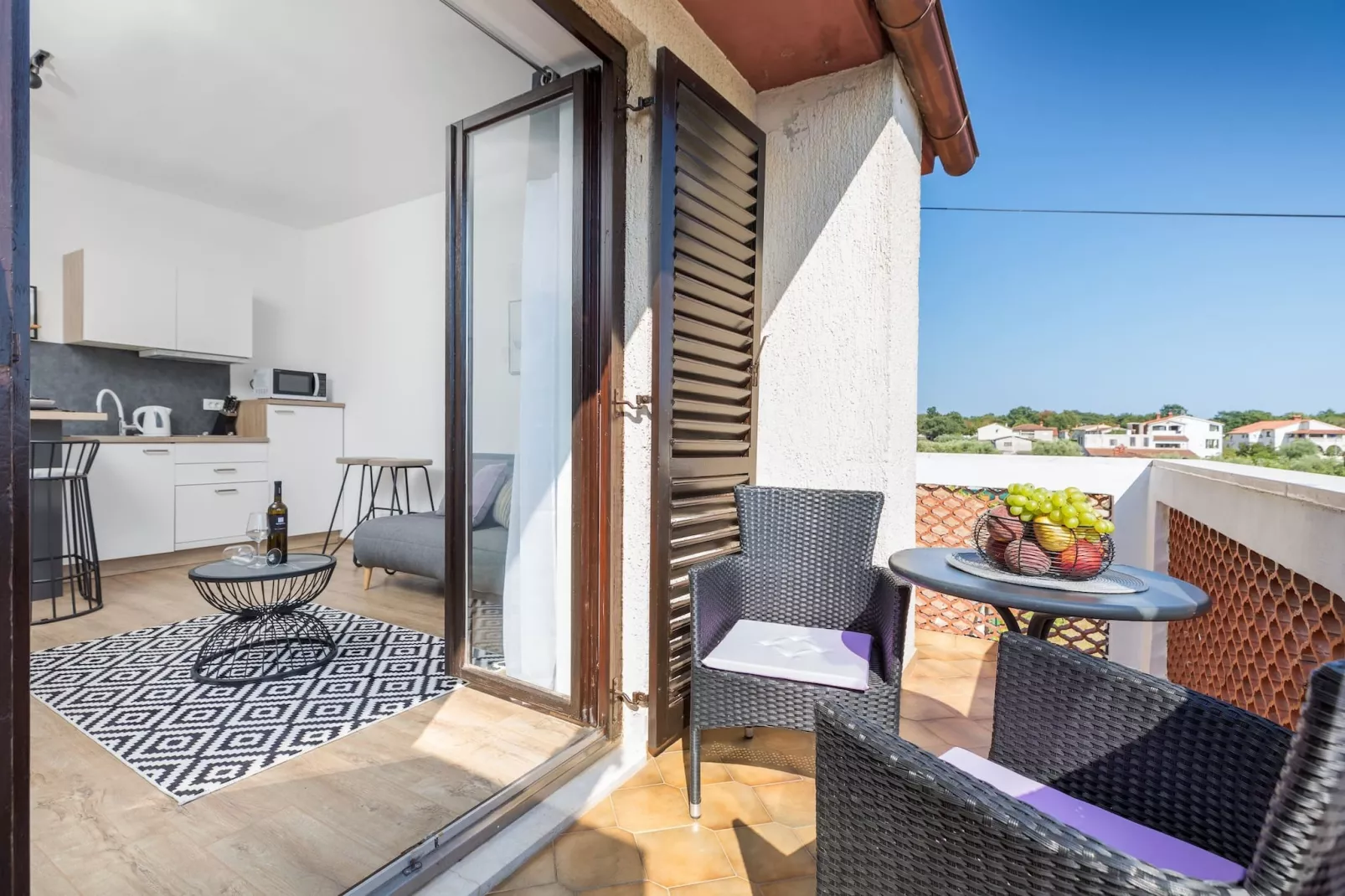 Marceta Apartment 4 - Pool and Big Garden-Terrasbalkon