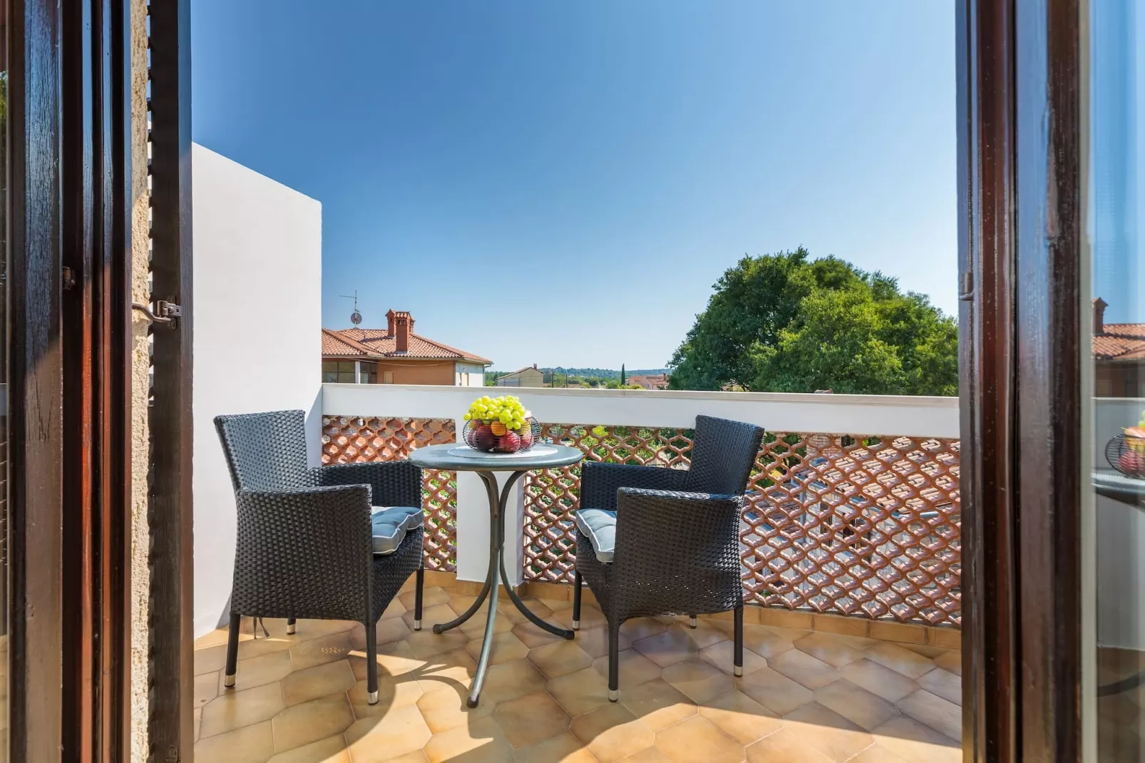 Marceta Apartment 3 - Pool and Big Garden-Terrasbalkon