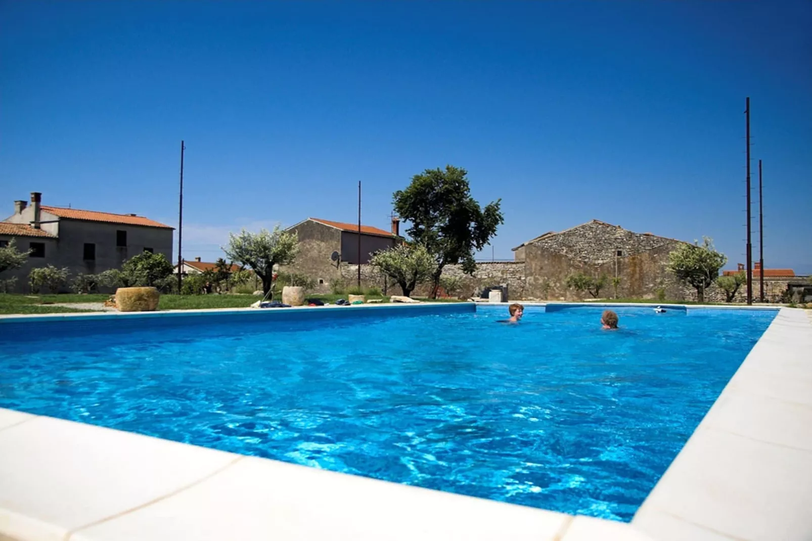 Lovely Apartment Marceta with Shared Pool (2)-Zwembad