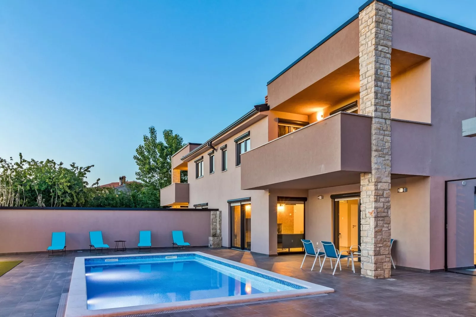 Beautiful Villa Philippo with Pool (publish)-Buitenkant zomer