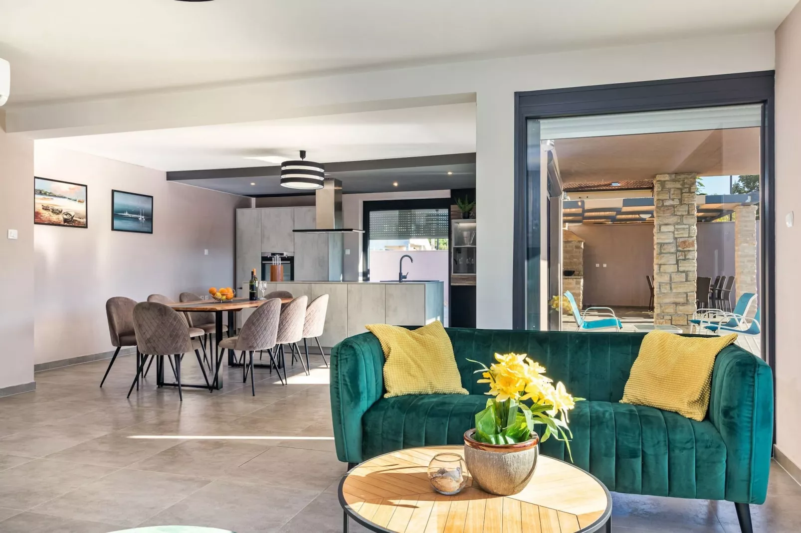 Beautiful Villa Philippo with Pool (publish)-Woonkamer