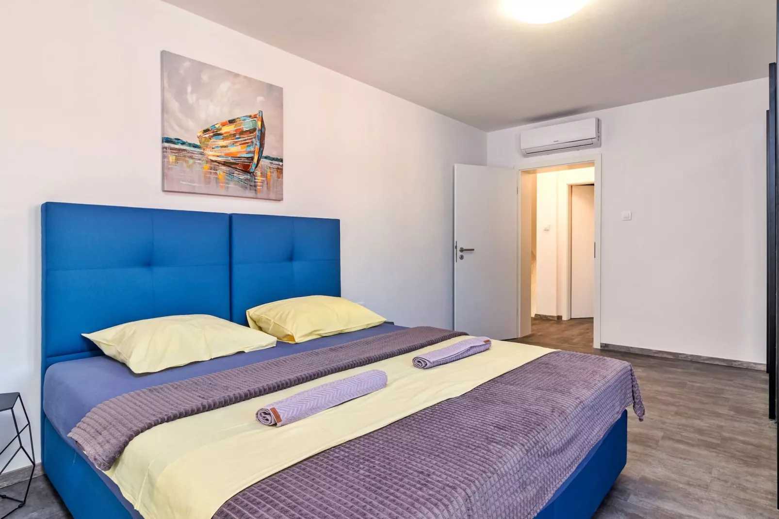 Beautiful Villa Philippo with Pool (publish)-Slaapkamer
