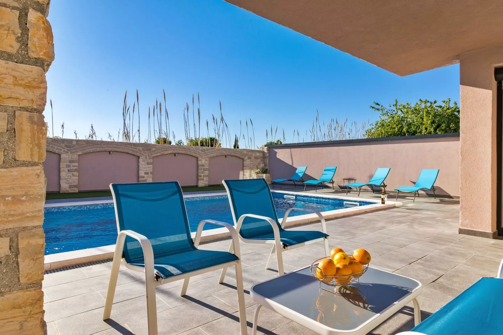 Beautiful Villa Philippo with Pool (publish)-Terras