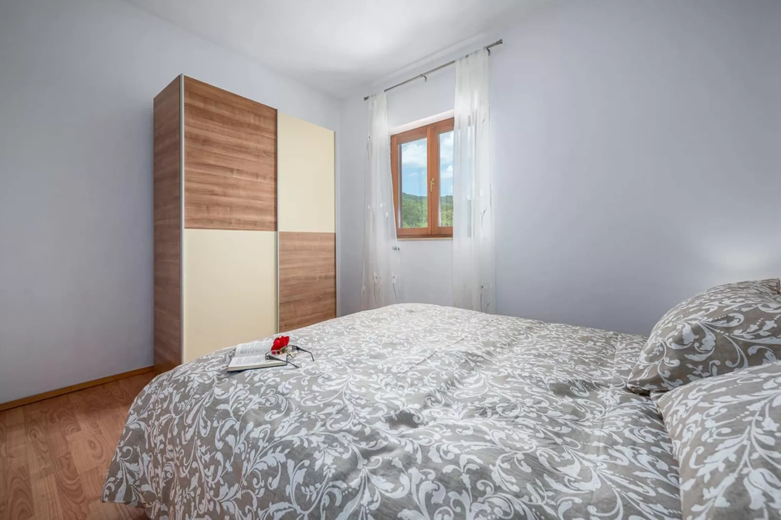 Lara 1 - Shared Pool, Sauna, Jacuzzi-Slaapkamer