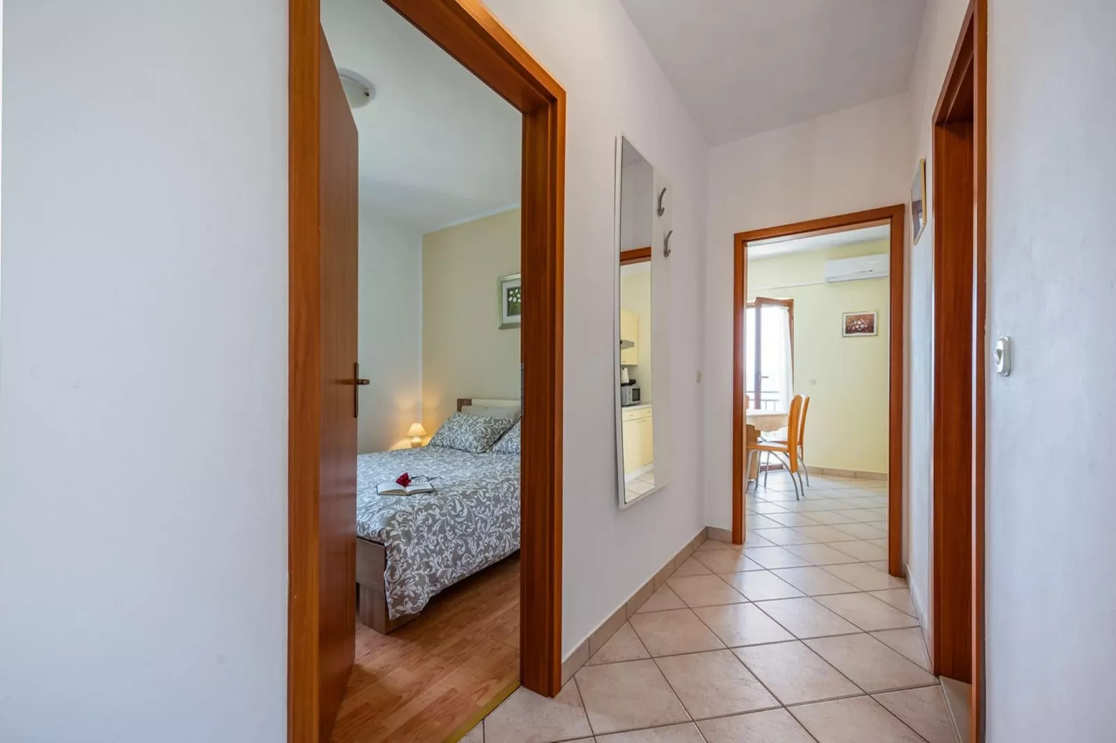 Lara 1 - Shared Pool, Sauna, Jacuzzi-Slaapkamer