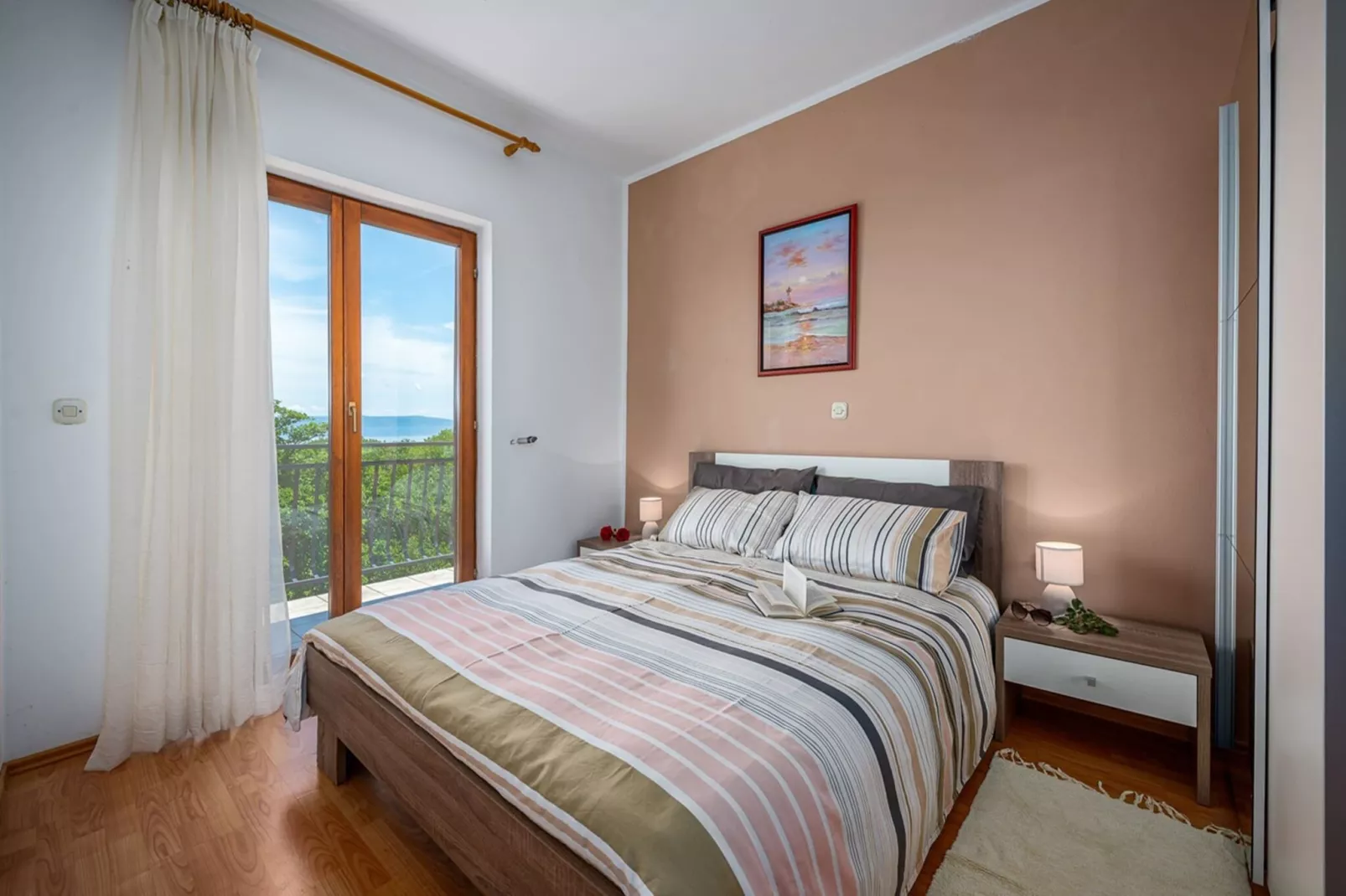 Lara 3 - Shared Pool, Sauna, Jacuzzi-Slaapkamer