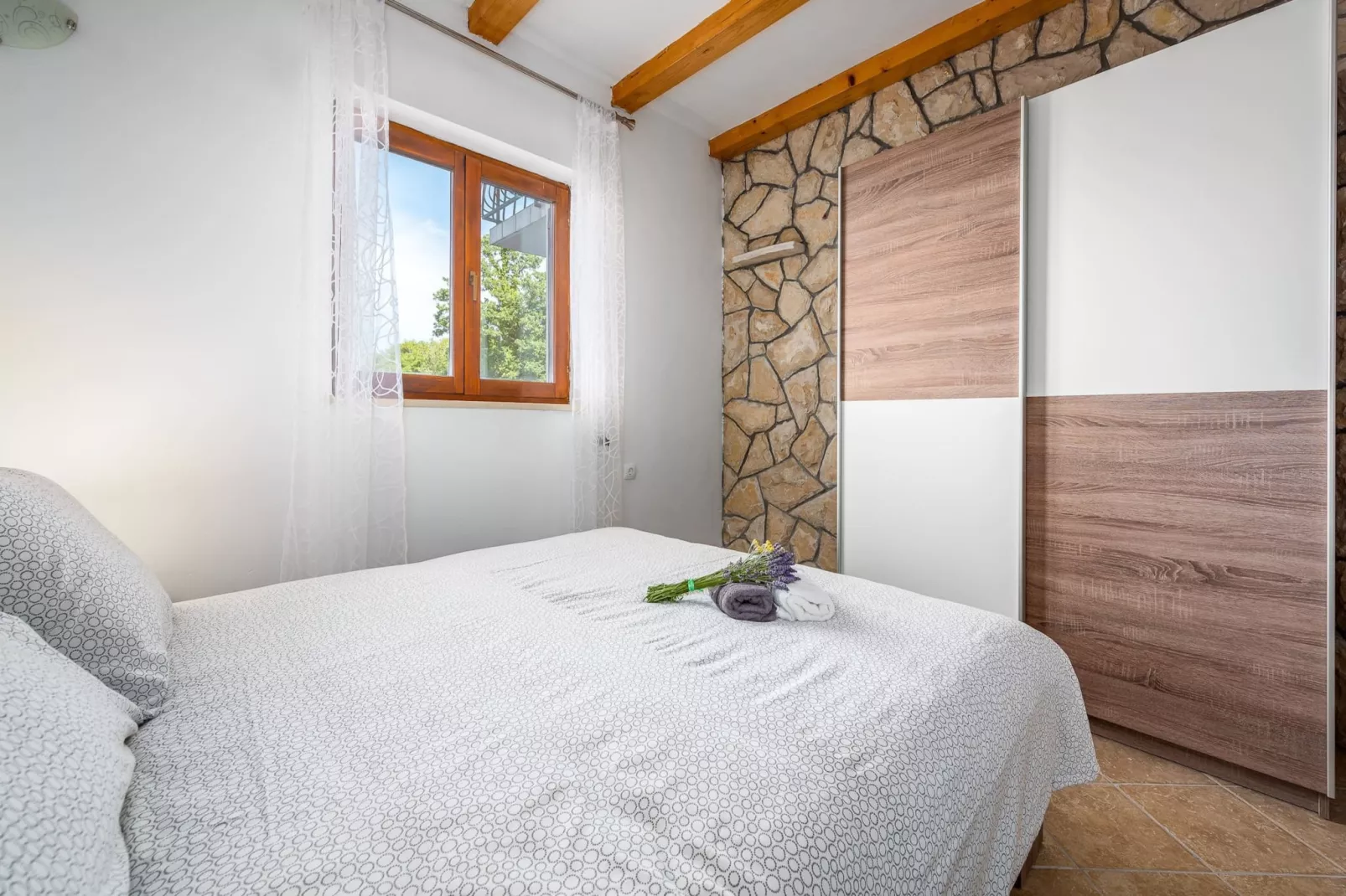 Lara 8 - Shared Pool, Sauna, Jacuzzi-Slaapkamer