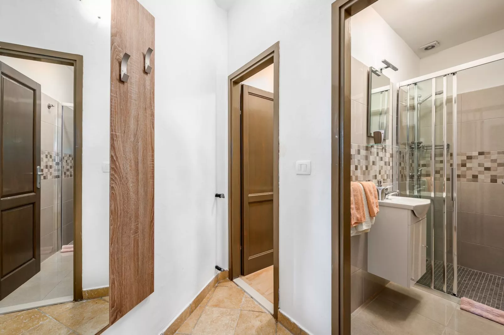 Lara 8 - Shared Pool, Sauna, Jacuzzi-Badkamer