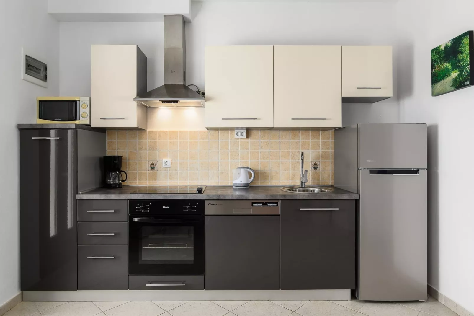 Lara 5 - Shared Pool, Sauna, Jacuzzi-Keuken