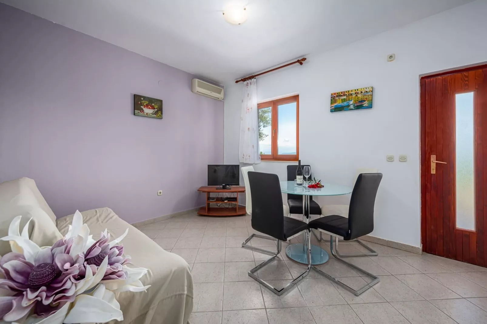 Lara 5 - Shared Pool, Sauna, Jacuzzi-Keuken