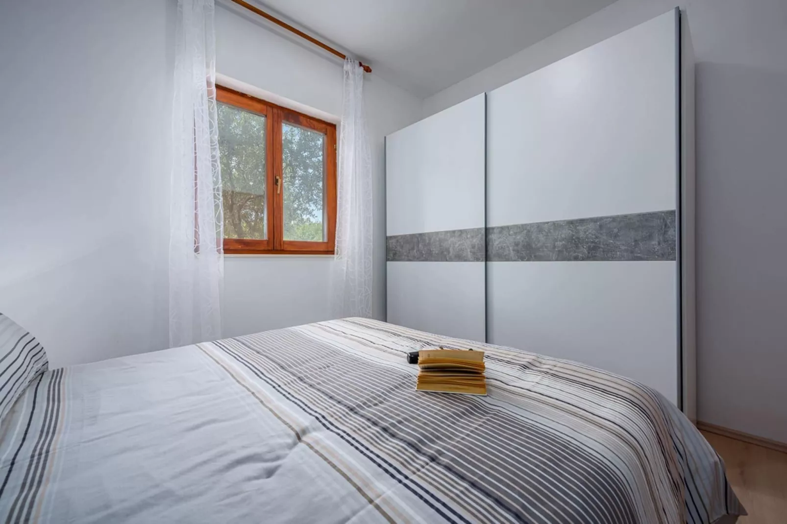 Lara 5 - Shared Pool, Sauna, Jacuzzi-Slaapkamer