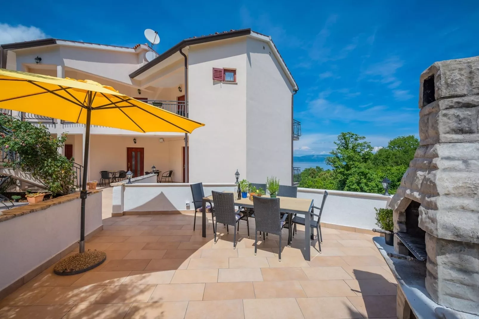 Lara 5 - Shared Pool, Sauna, Jacuzzi-Terras