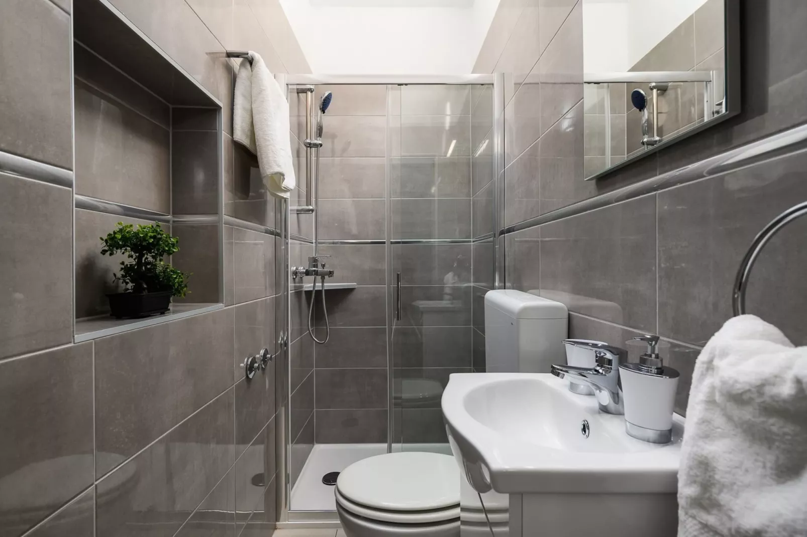 Lara 9 - Shared Pool, Sauna, Jacuzzi-Badkamer