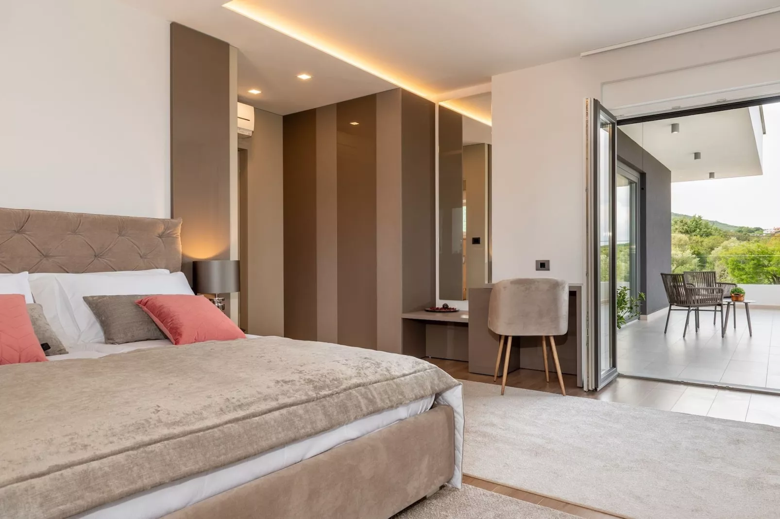 Luxurious Villa Laurea-Slaapkamer