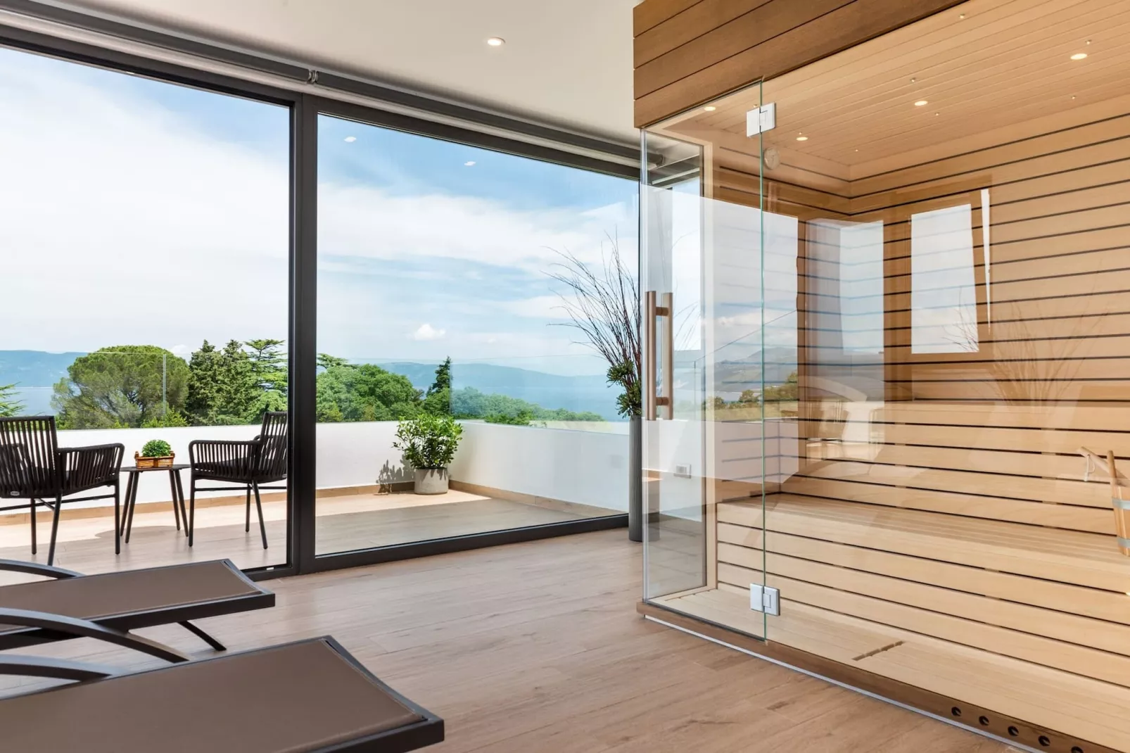 Luxurious Villa Laurea-Wellness