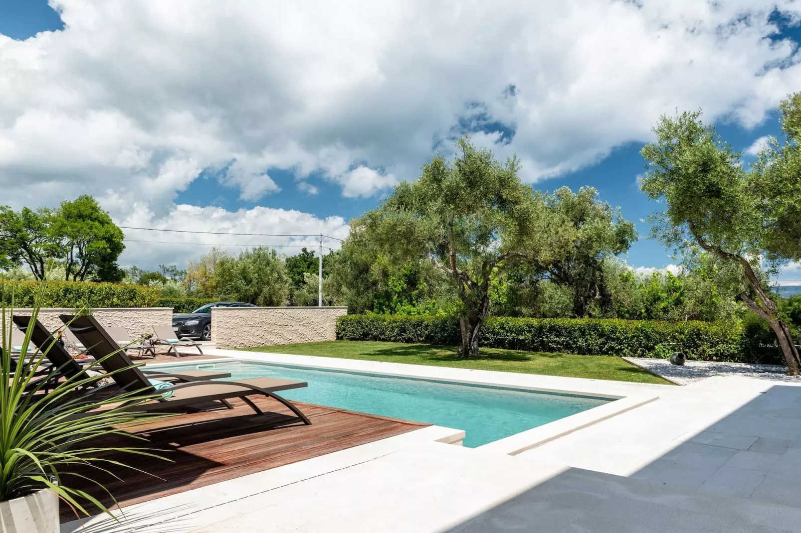 Luxurious Villa Laurea-Buitenlucht