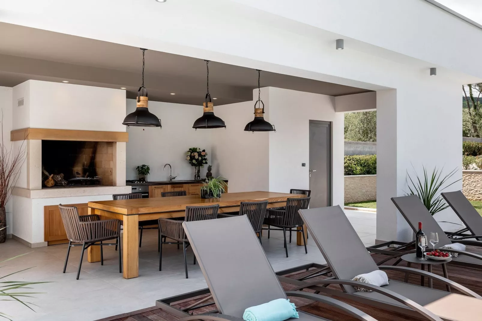 Luxurious Villa Laurea-Buitenlucht