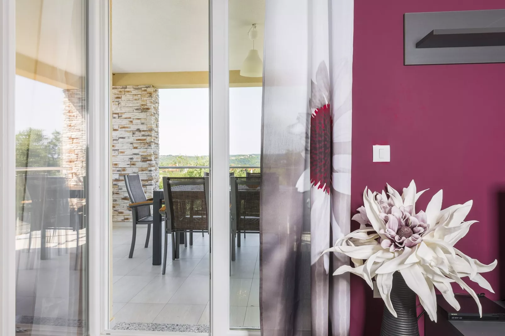 Villa Land with Private Pool-Terras