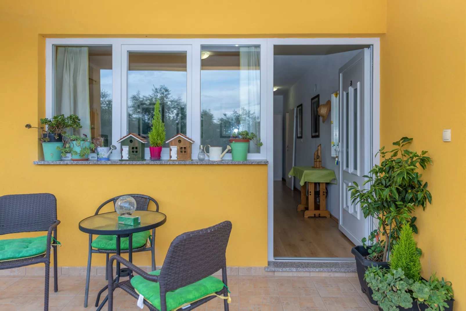 Apartments Indira - Tara - One Bedroom Apartment-Terras