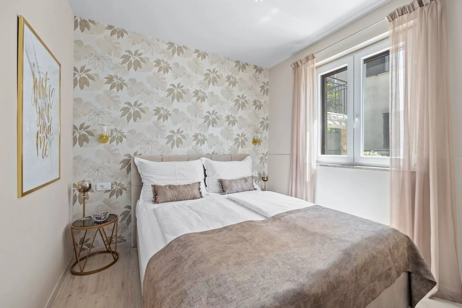 Lady M Gold - Balcony and Sea View-Slaapkamer