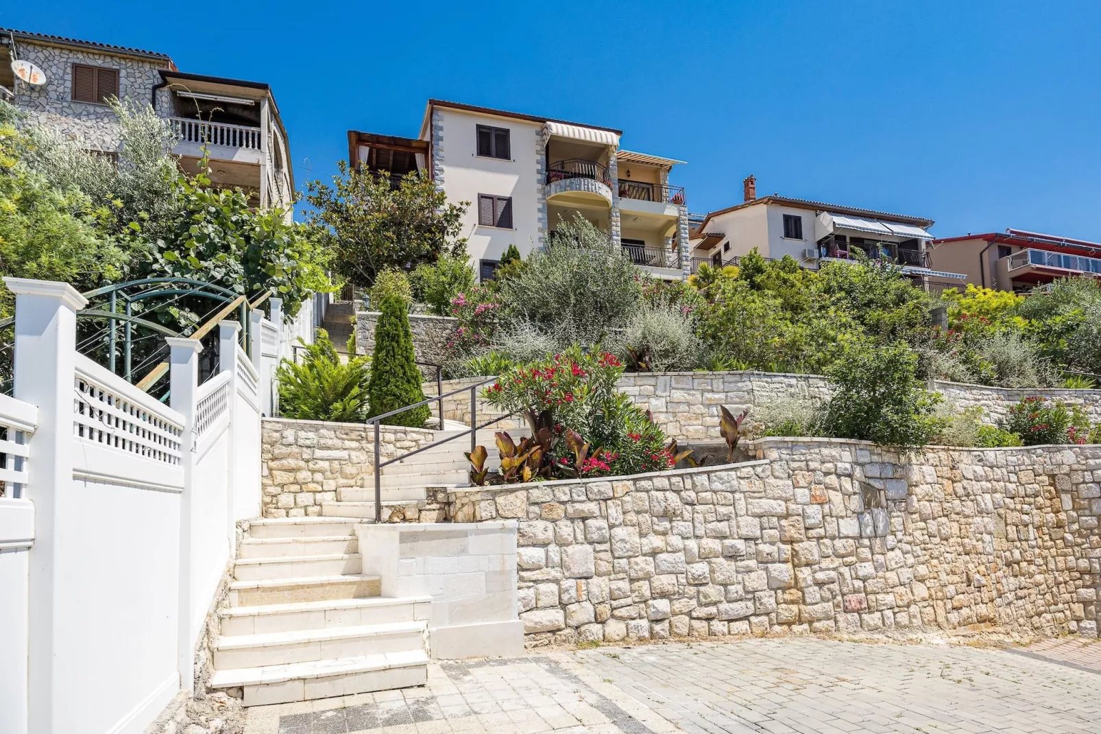 Lady M Gold - Balcony and Sea View-Buitenlucht