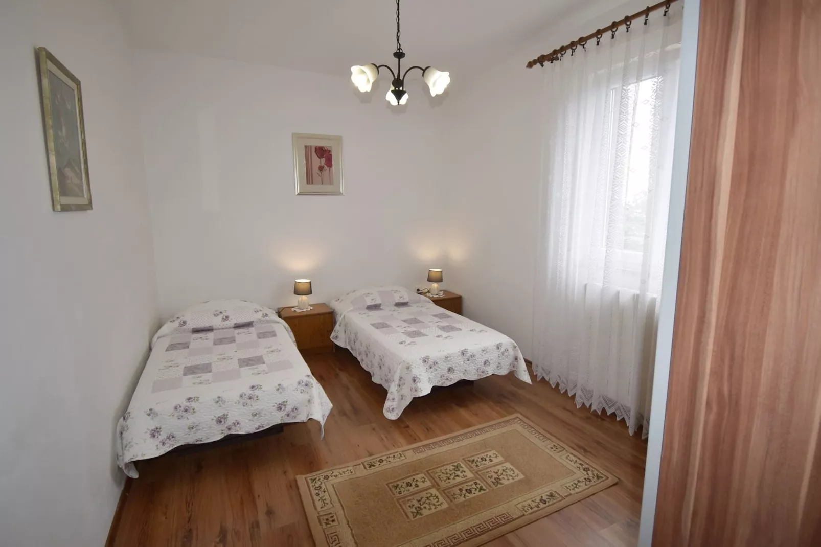 Apartment Neda with Wonderful Sea View-Slaapkamer