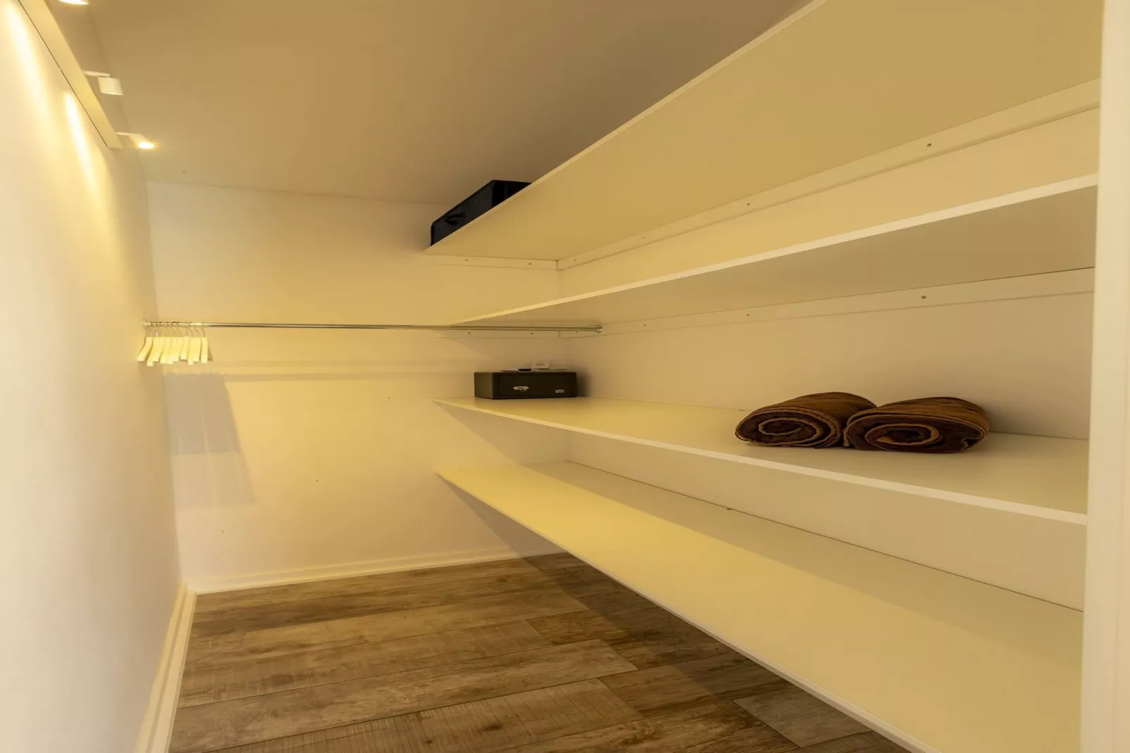 Red House Trget - Your Private Wellness-Slaapkamer