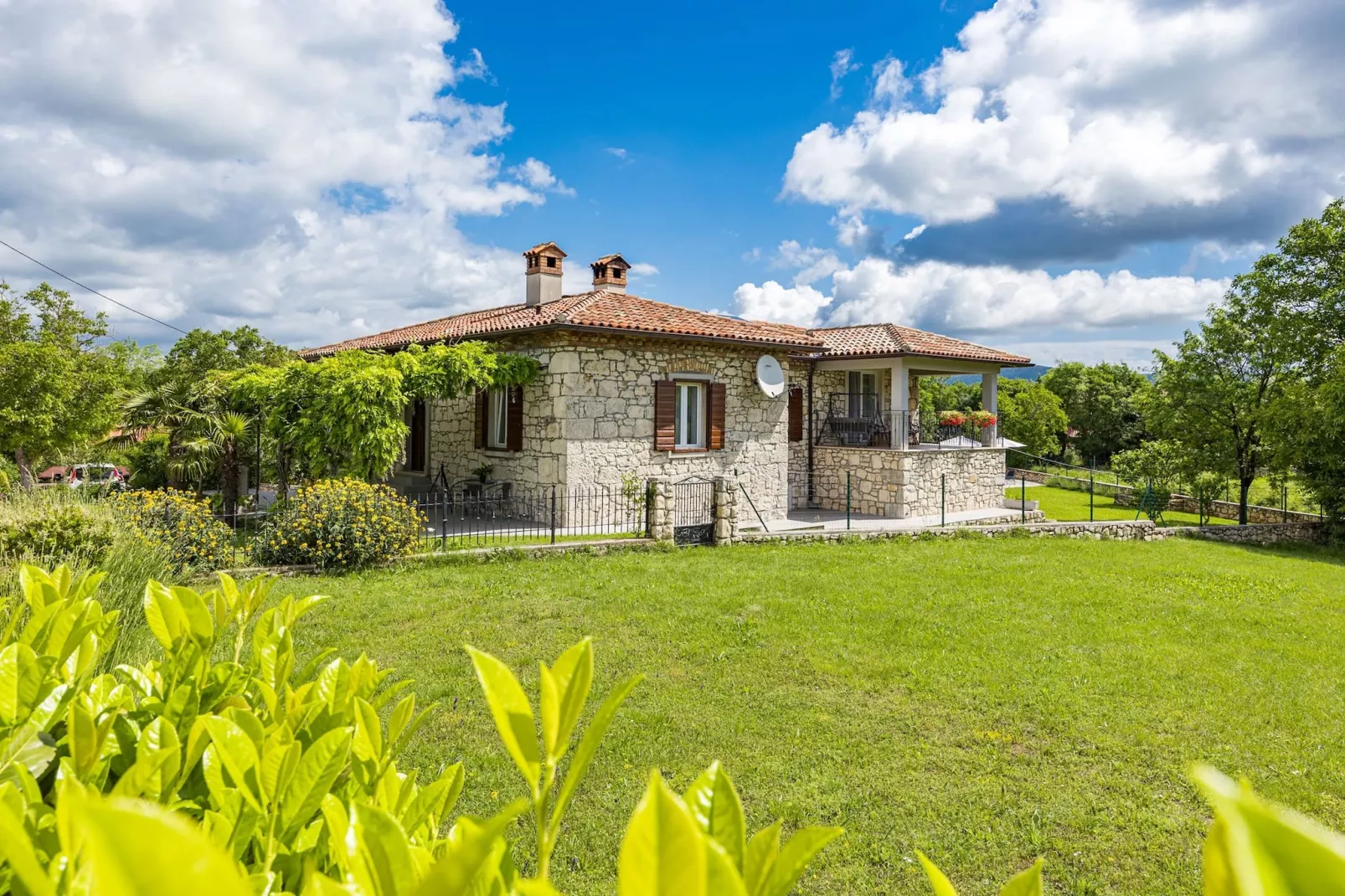 Villa Katarina - Old Stone House with Private Pool-Buitenkant zomer