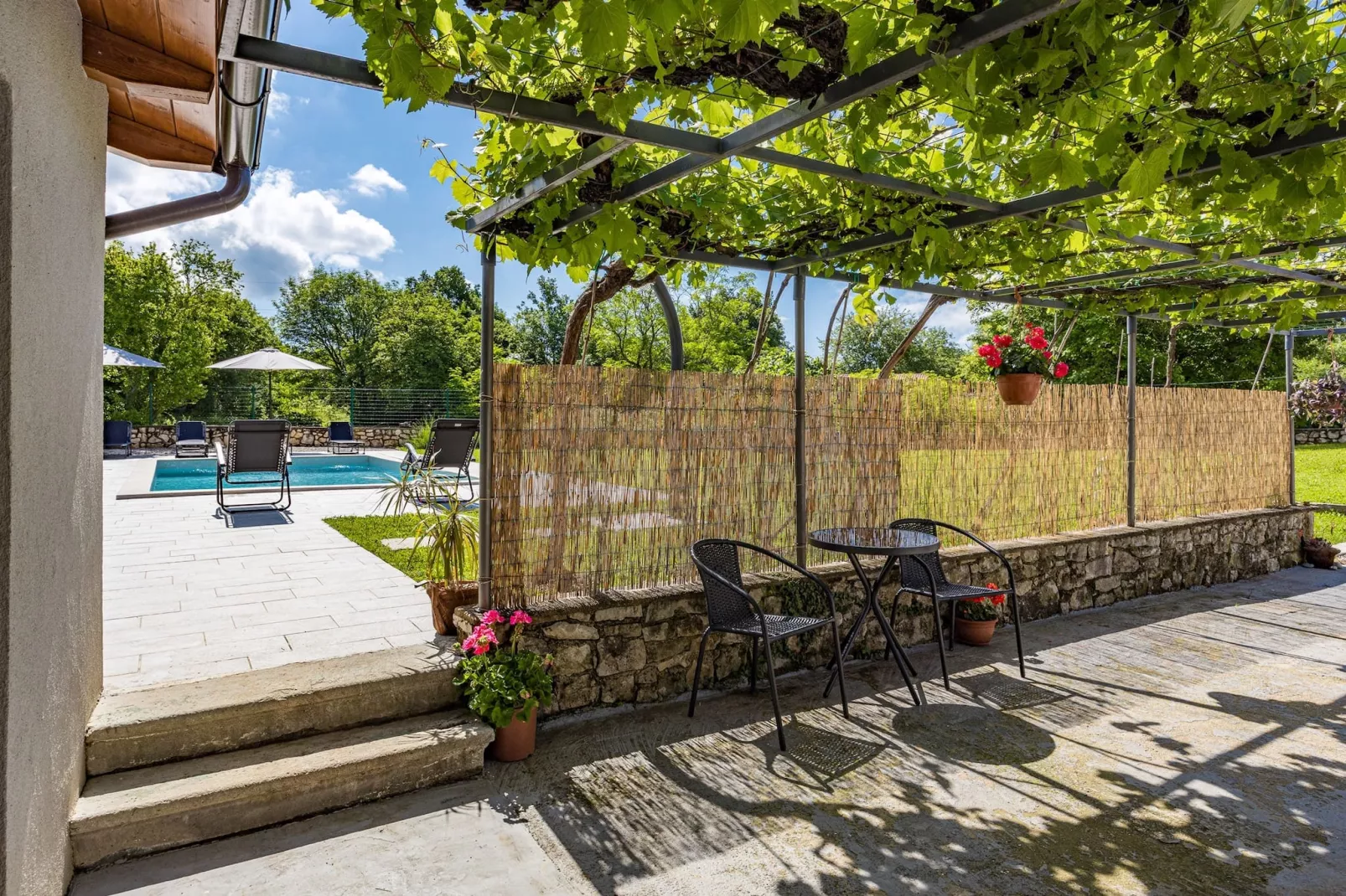 Villa Katarina - Old Stone House with Private Pool-Tuinen zomer