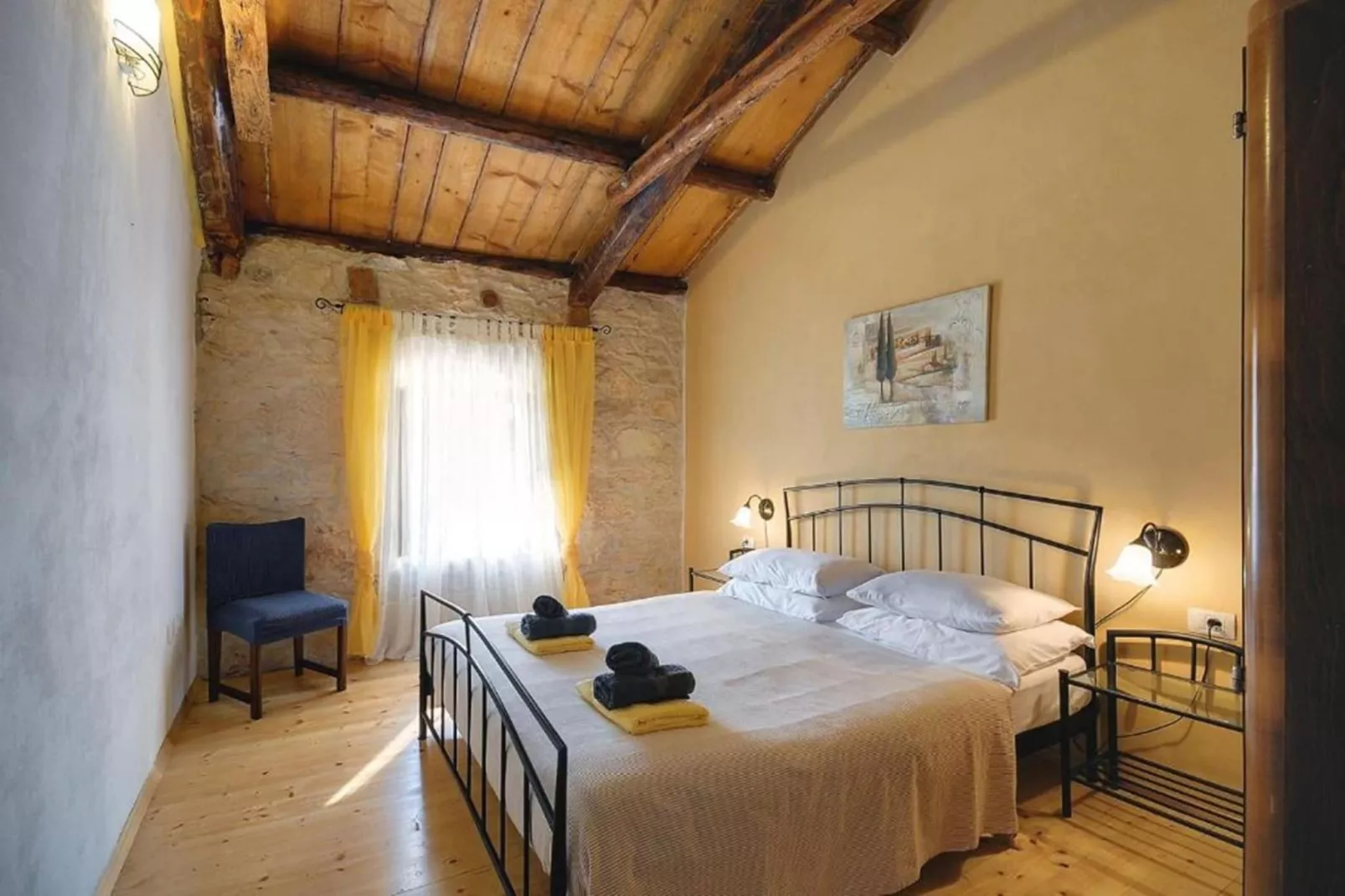 Villa Katherine with Pool and Game Room-Slaapkamer