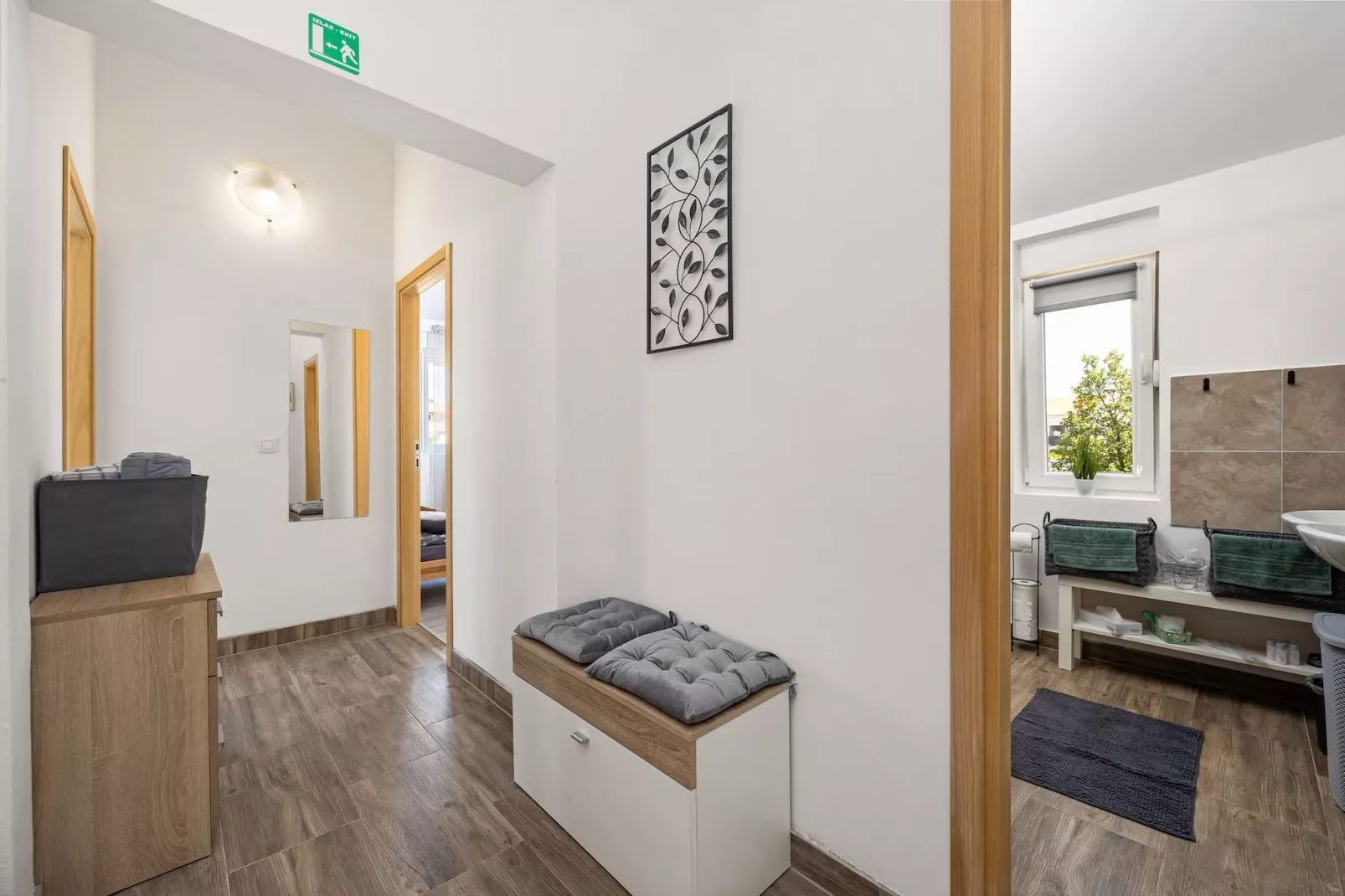 Villa Jakov with Private Pool-Overloop