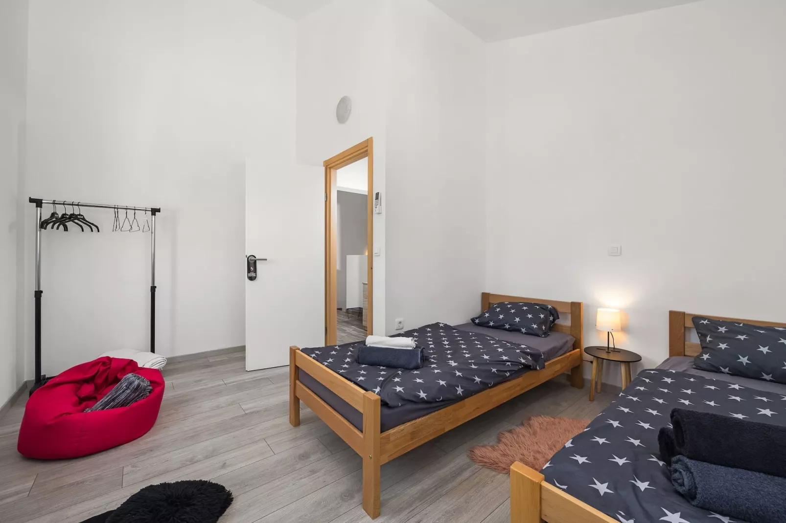 Villa Jakov with Private Pool-Slaapkamer