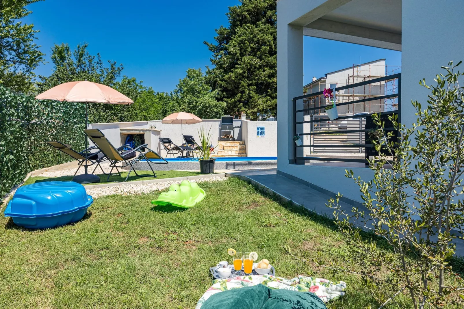Villa Jakov with Private Pool-Tuinen zomer