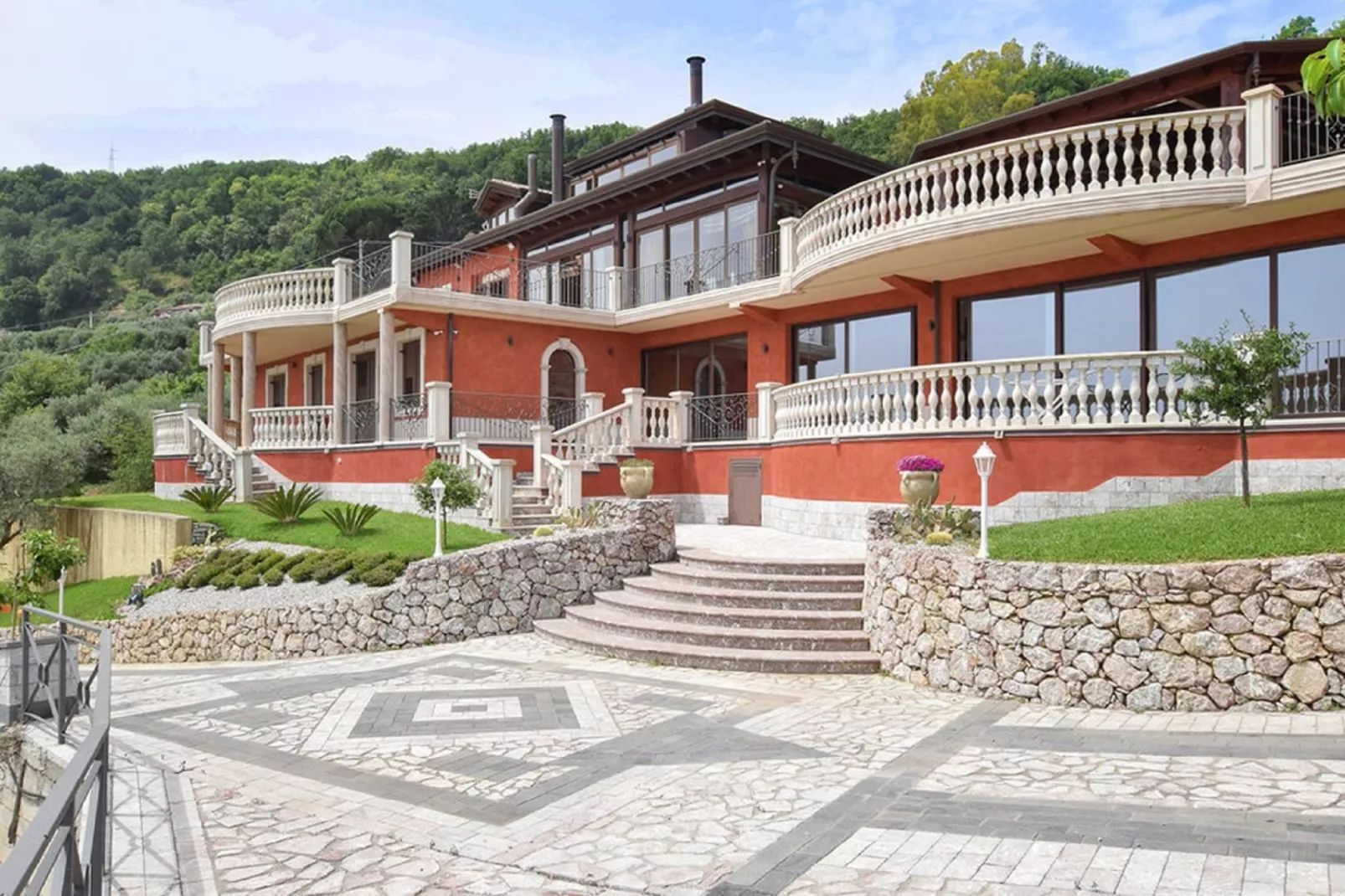 Villa Rosaria-Buitenkant zomer