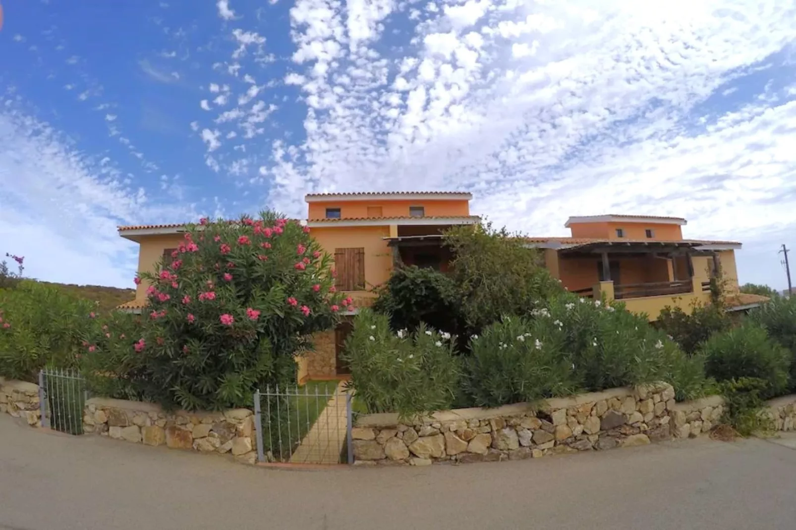Casa Stella Marina-Buitenkant zomer