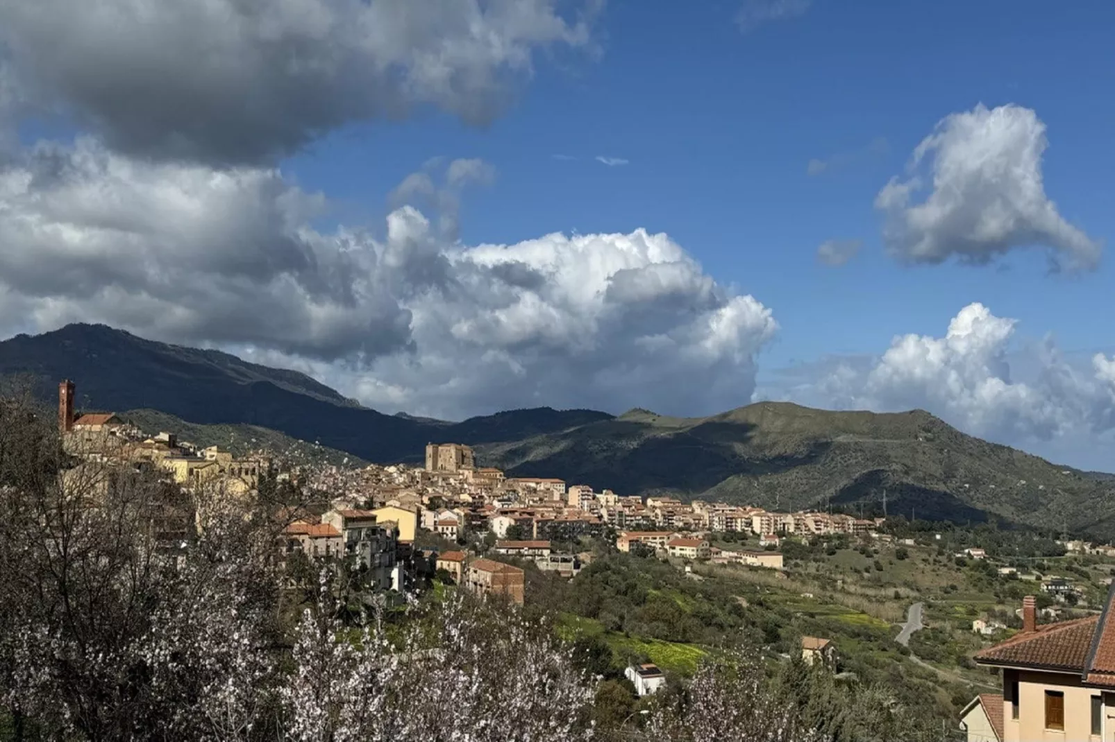 Villa Castelbuono-Uitzicht zomer