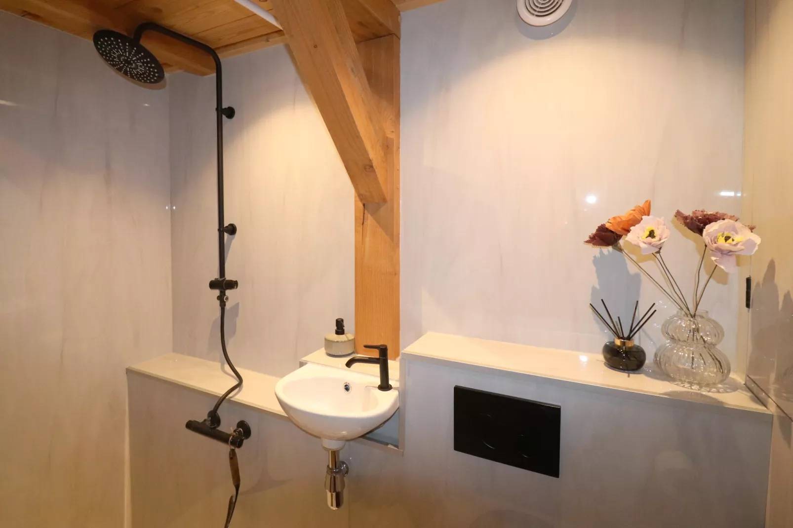 Grutto-Badkamer