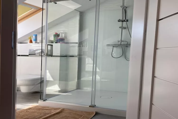 Komfortowy apartament dla 9 osób Międzywodzie-Badkamer