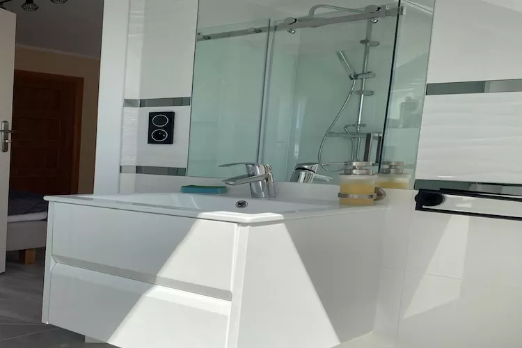 Komfortowy apartament dla 9 osób Międzywodzie-Badkamer