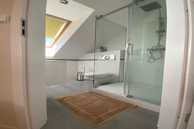 Komfortowy apartament dla 6 osób Międzywodzie-Badkamer