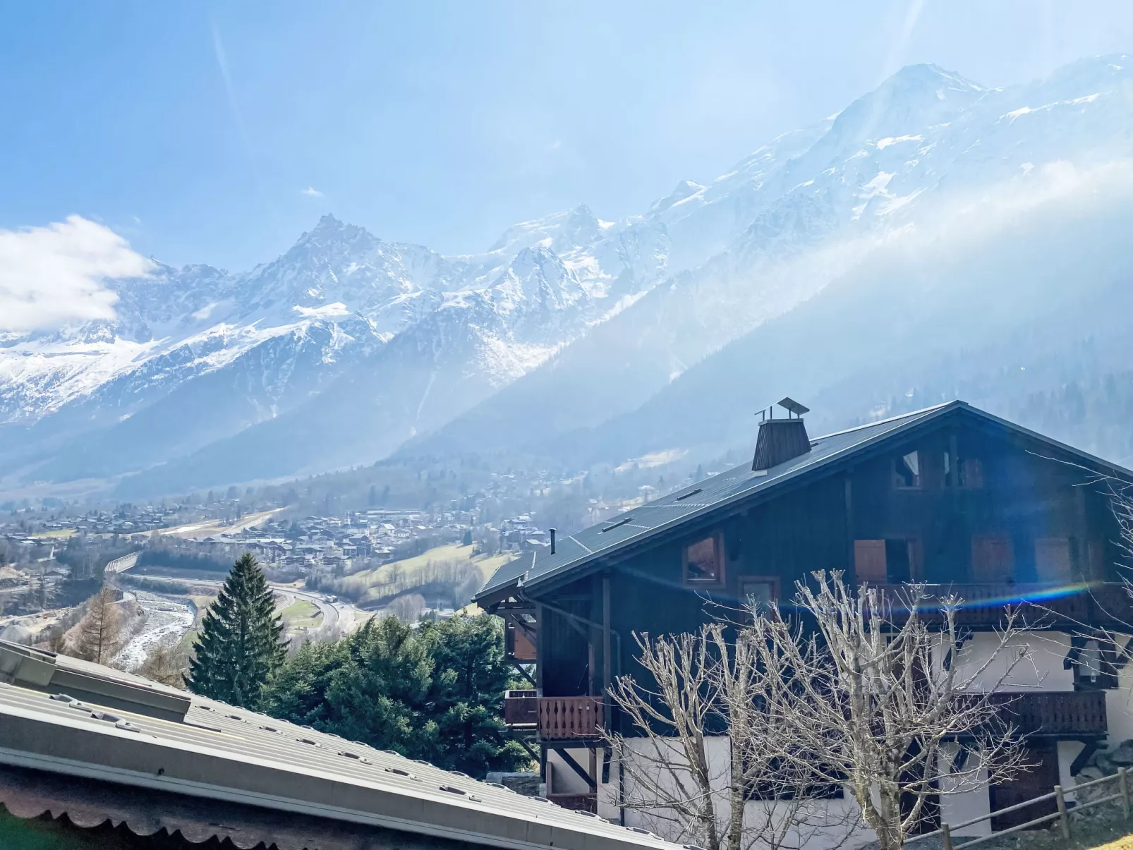Les Grands Balcons-Buiten