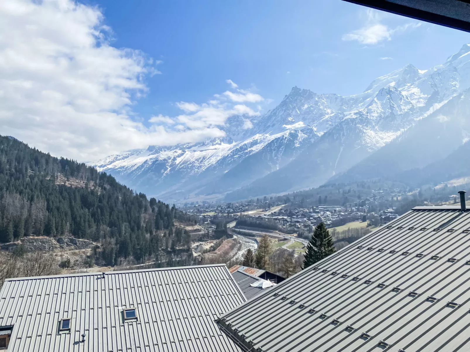 Les Grands Balcons-Buiten