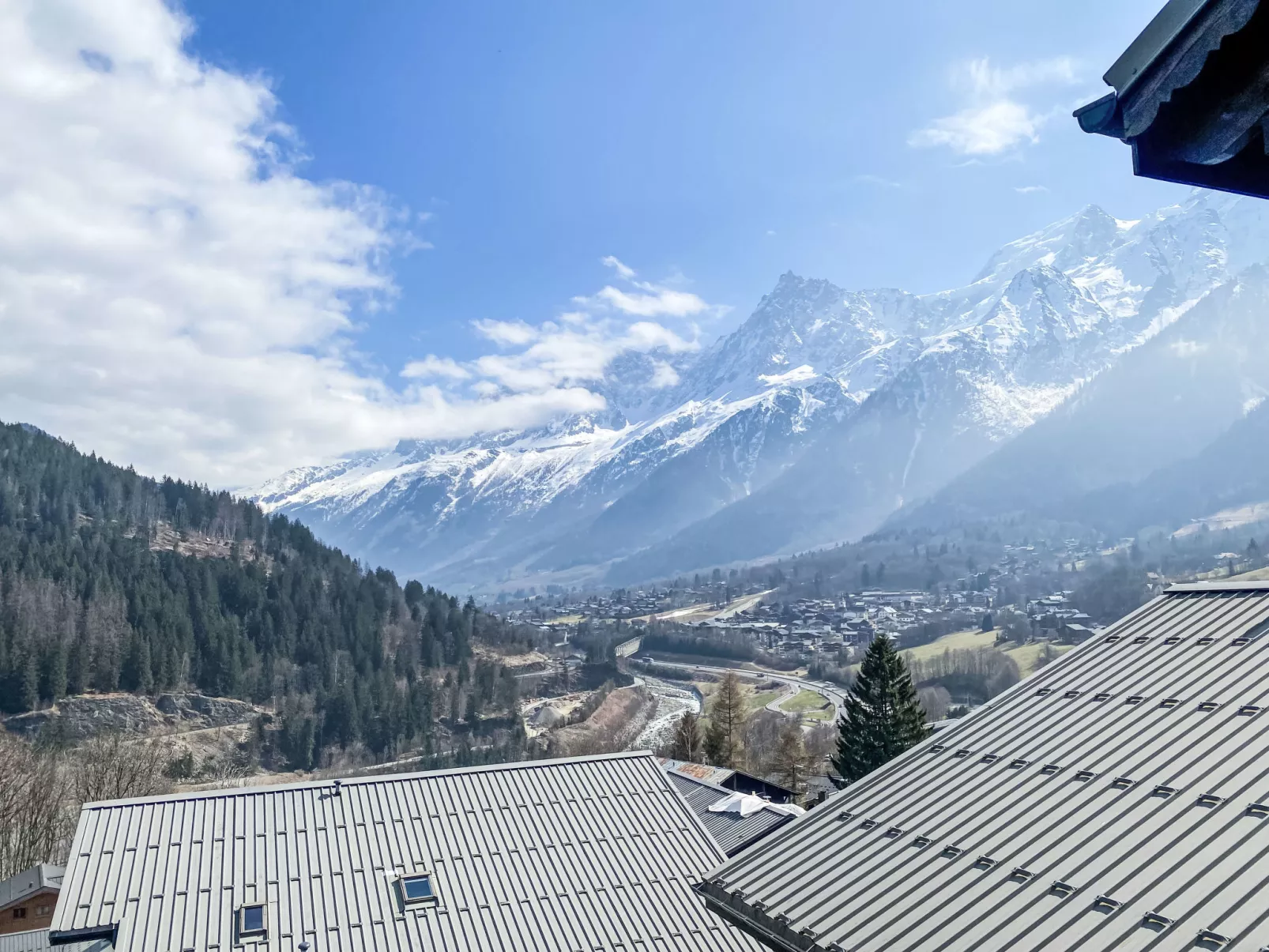 Les Grands Balcons-Buiten