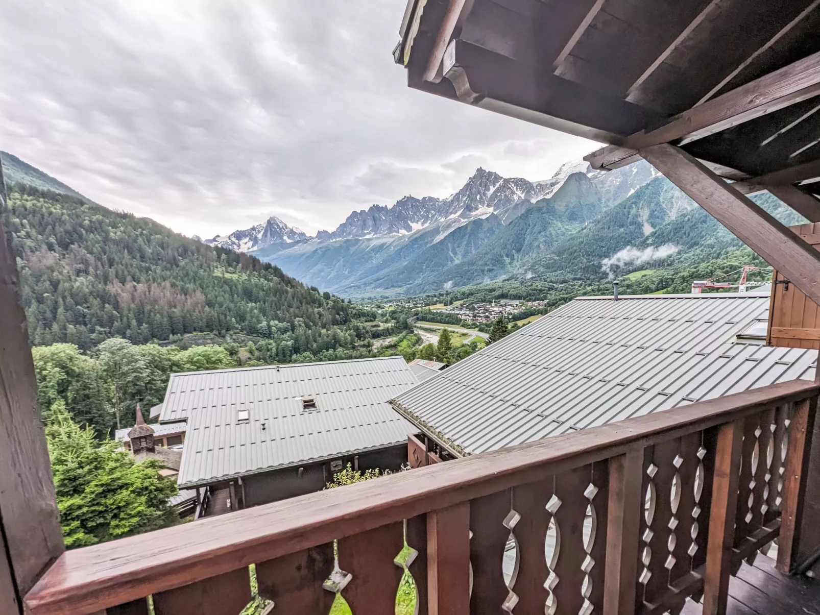 Les Grands Balcons-Buiten