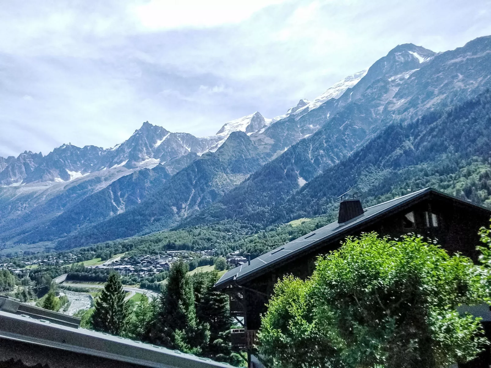 Les Grands Balcons-Buiten