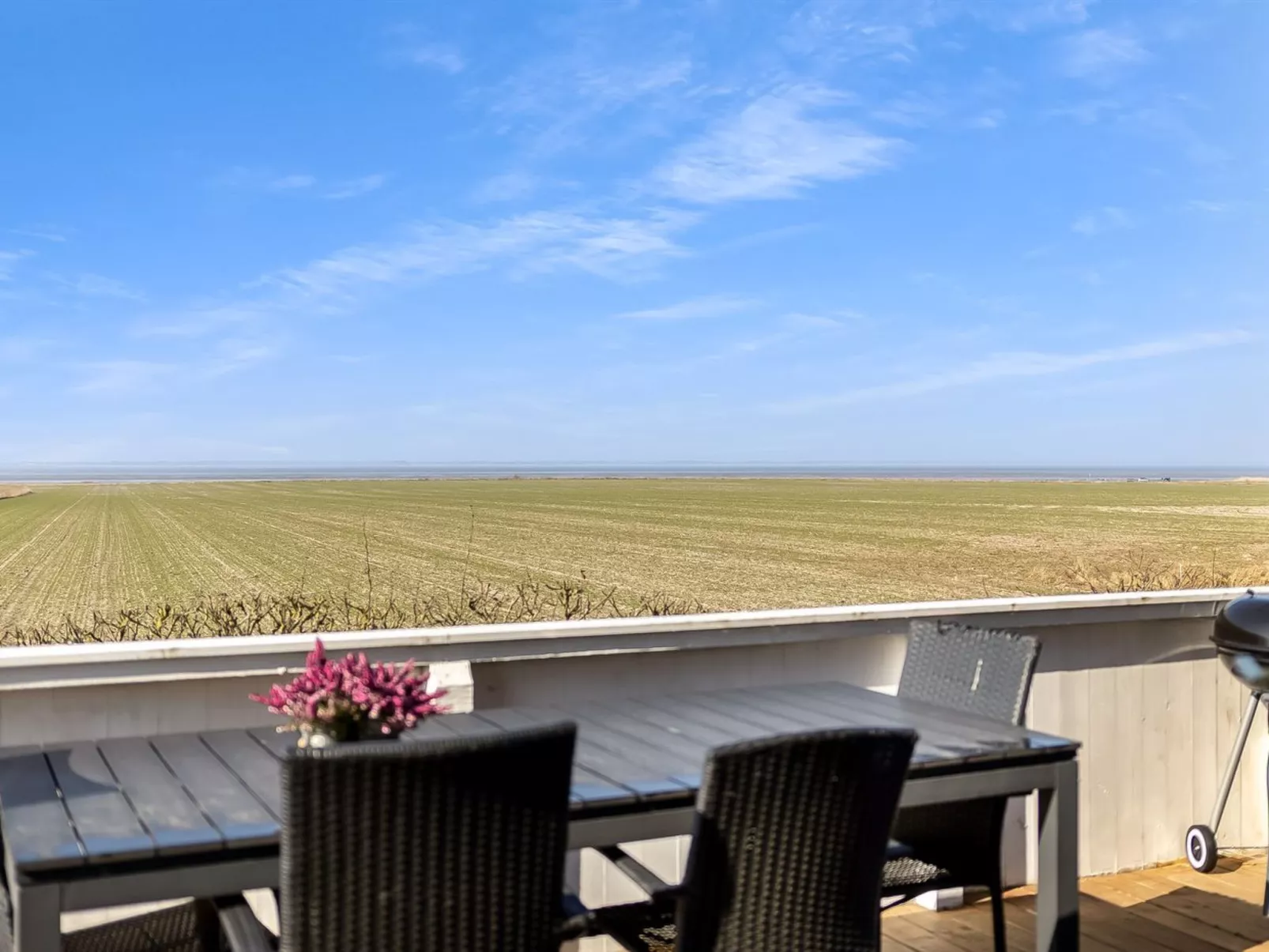 "Freja" - 12km from the sea-Buiten