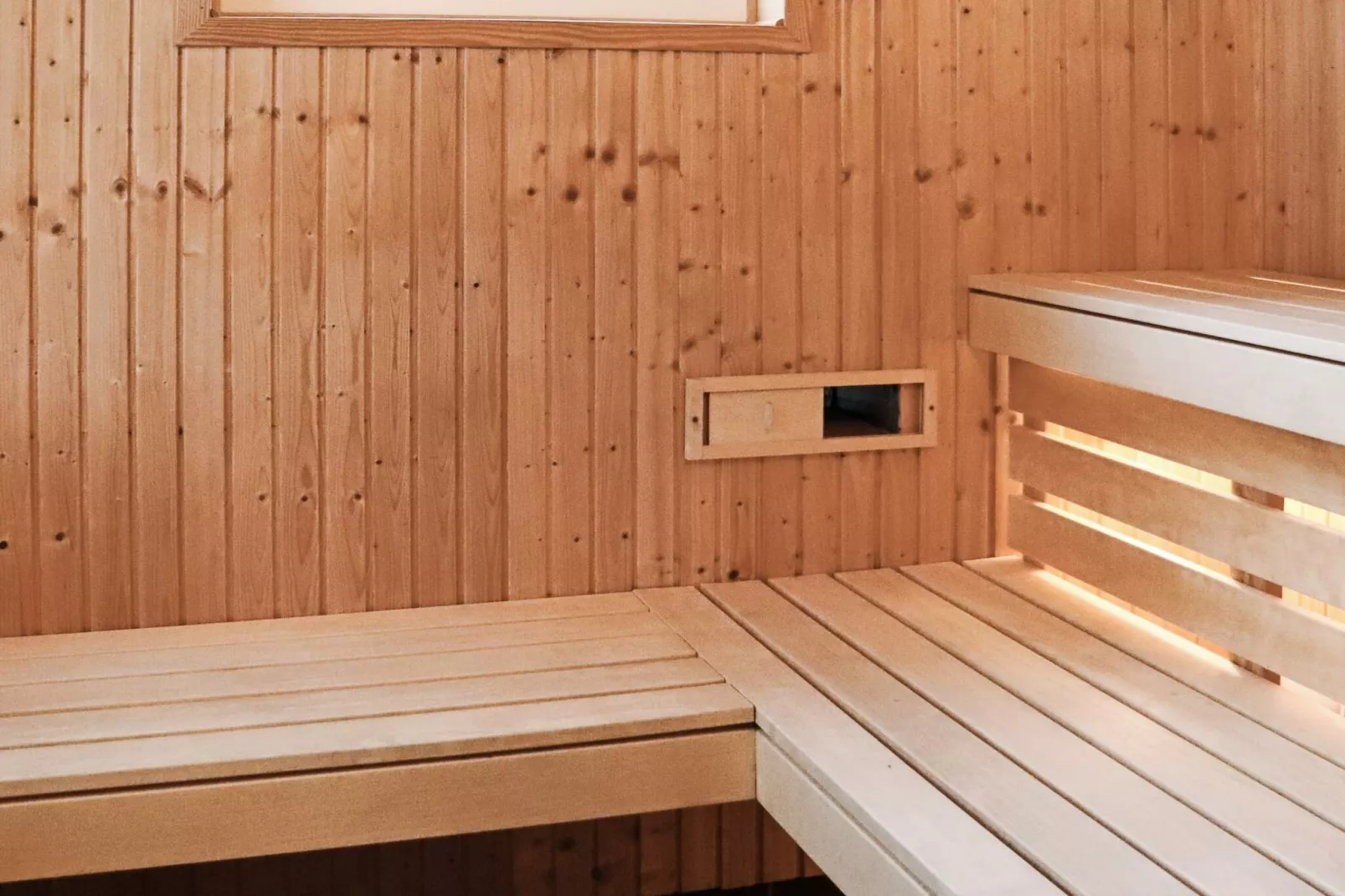 Vakantiehuis met 3 slaapkamers en sauna-Sauna