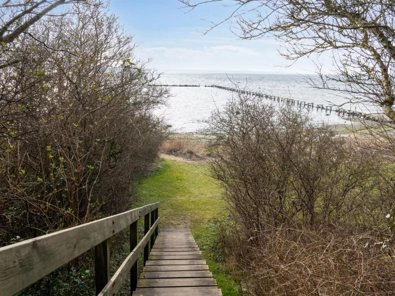 "Salka" - 200m to the inlet-Buiten