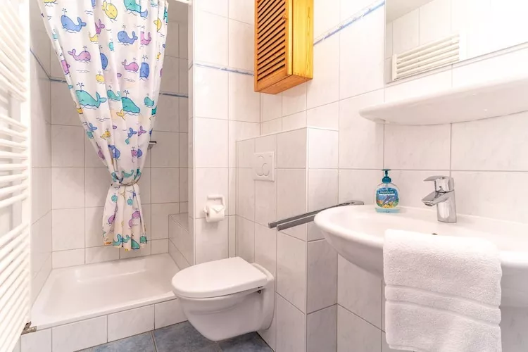 Reihenhaus Deichblick 6 Pers-Badkamer