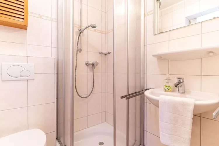 Reihenhaus Deichblick 6 Pers-Badkamer